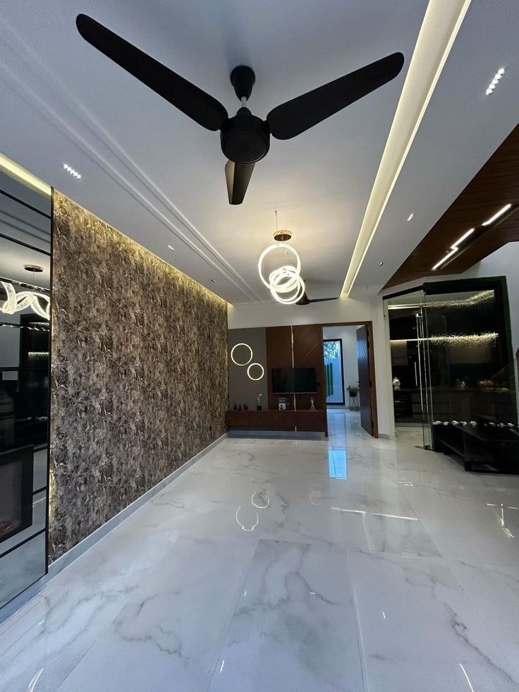 Grand Living Overview