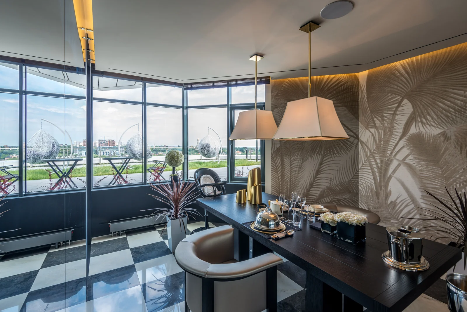 LUXiHOME Bespoke Lounge