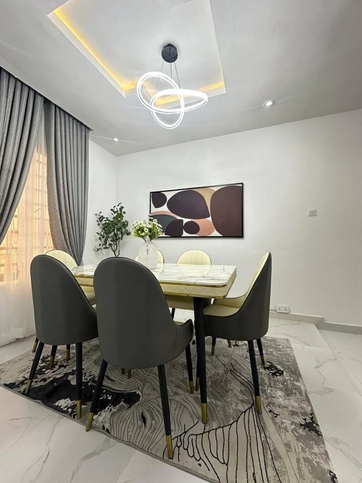 Formal Dining Salon