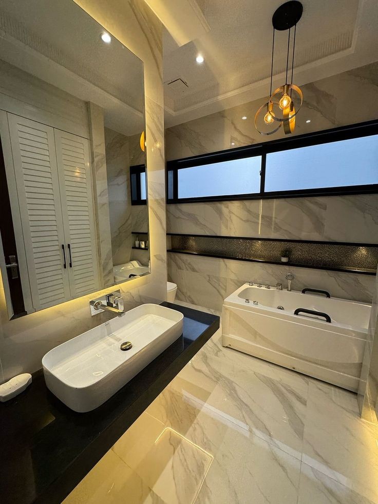 Master Bathroom Jacuzzi