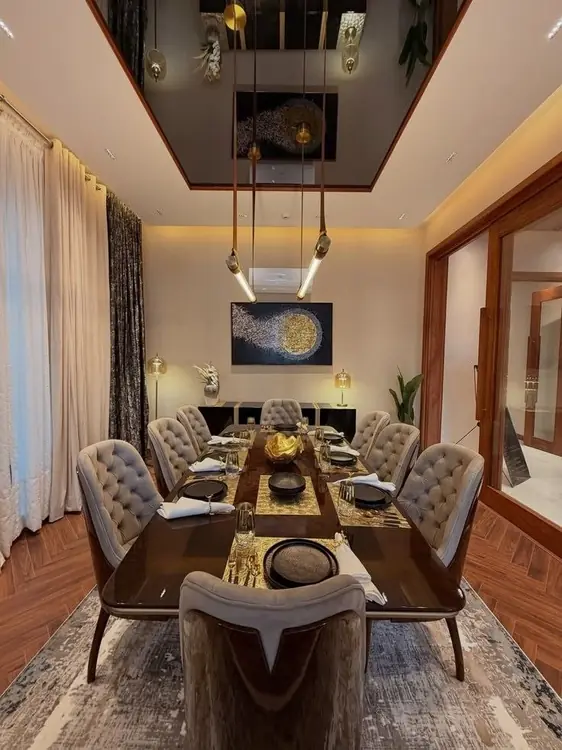 Formal Dining Salon
